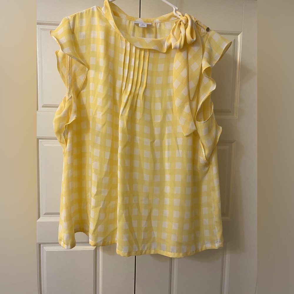 Liz Claiborne blouse. Size xl. Excellent condition.